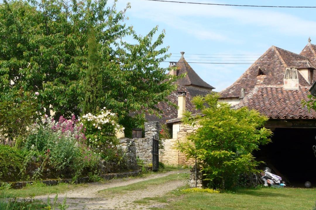Photo of Buildings in Sainte-Alvere