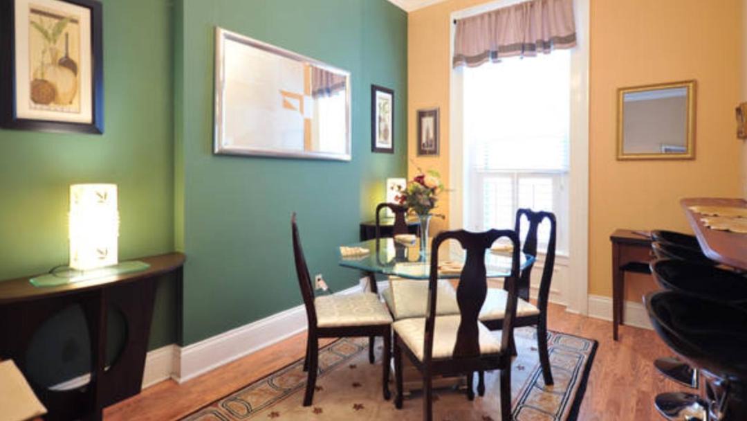 Photo of Livingroom in Old Louisville
