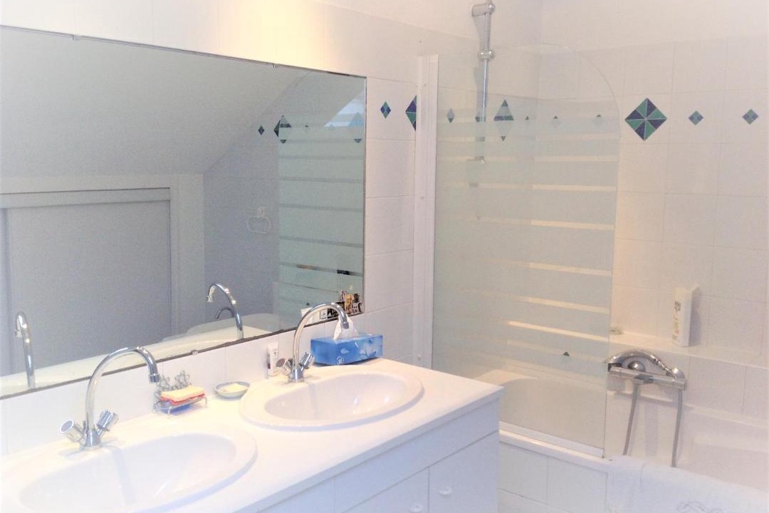 Photo of Bathroom in Waldeck-Sully