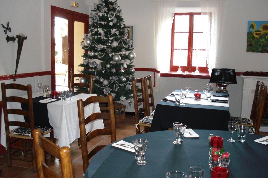 Photo of Kitchen in Saint-Blancard