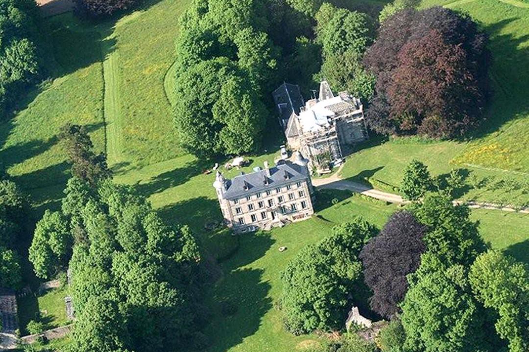 Photo of Buildings in La Lucerne-dʼOutremer