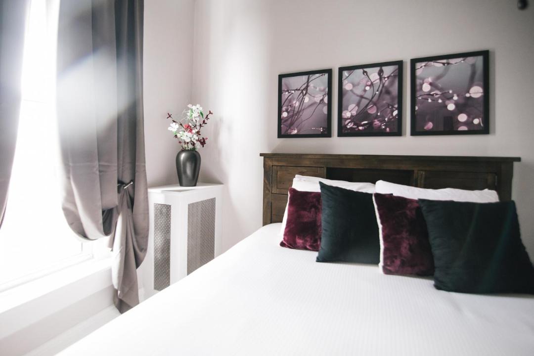 Photo of Bedroom in Centerville