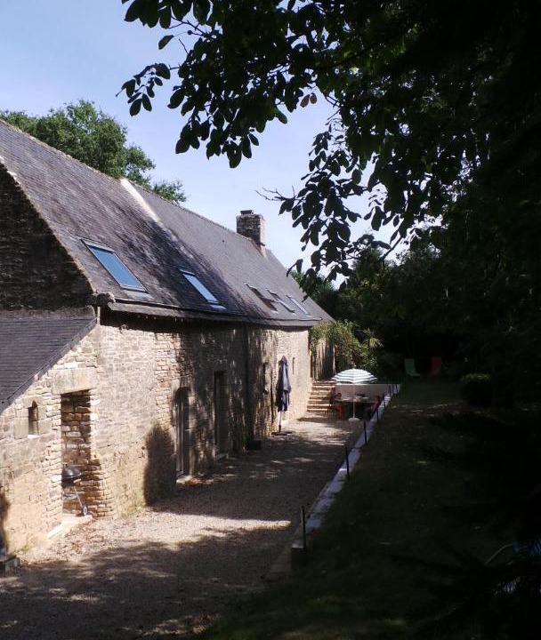Photo of Buildings in Languidic