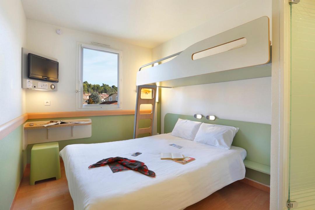 Photo of Bedroom in Apt