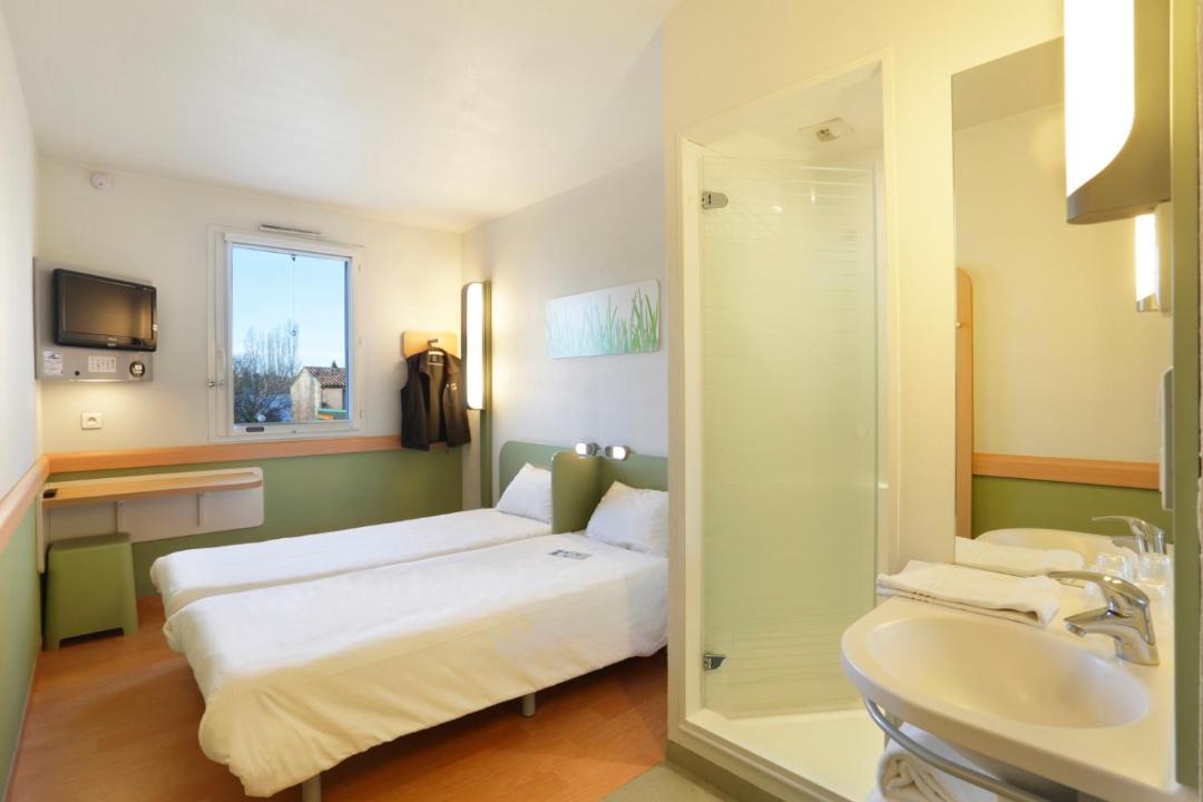 Photo of Bedroom in Apt