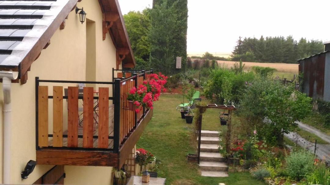 Photo of Buildings in Lor