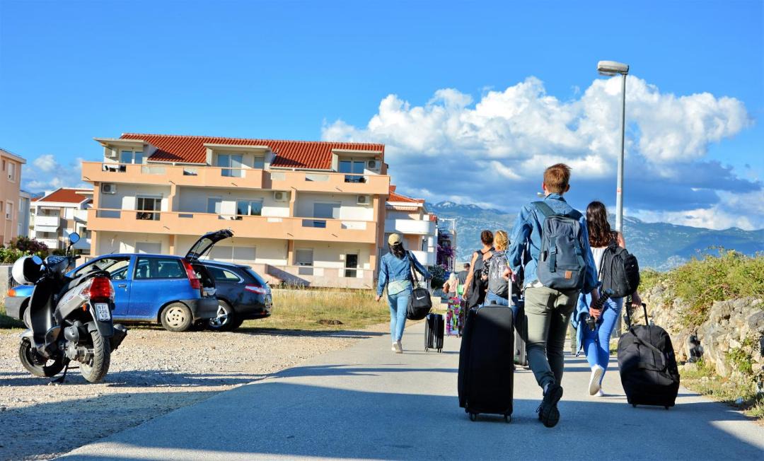 Photo of Human In Picture in Zrce