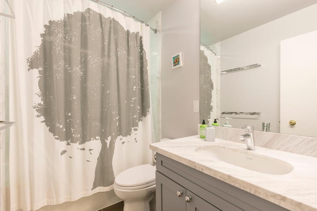 Photo of Bathroom in Pacific Heights