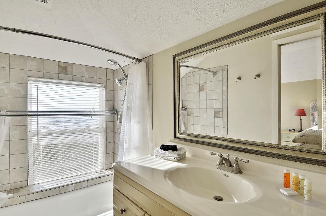 Photo of Bathroom in Bermuda Beach