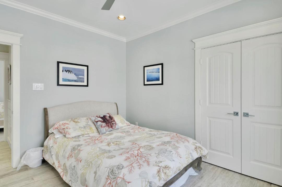 Photo of Bedroom in Beachside Village