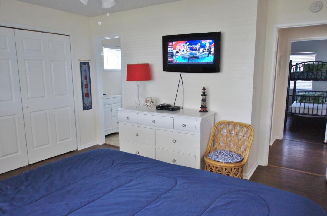 Photo of Bedroom in Bermuda Beach