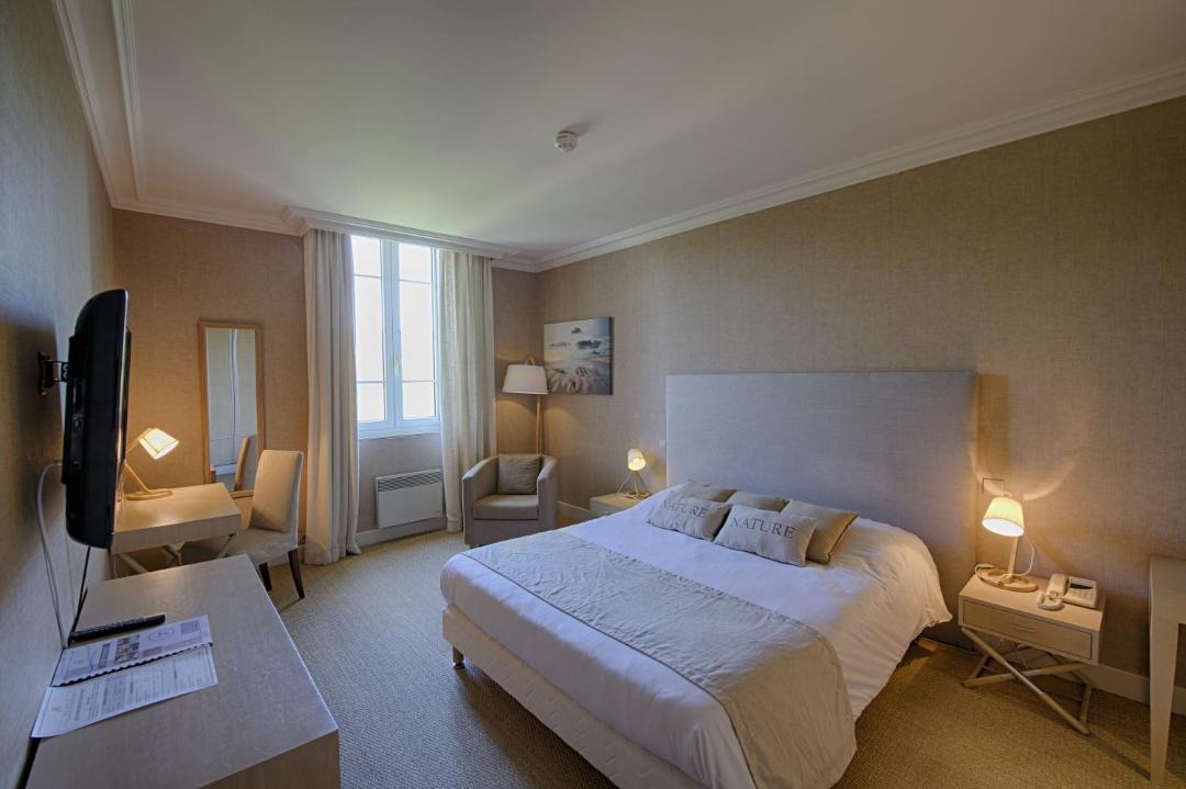 Photo of Bedroom in Revel