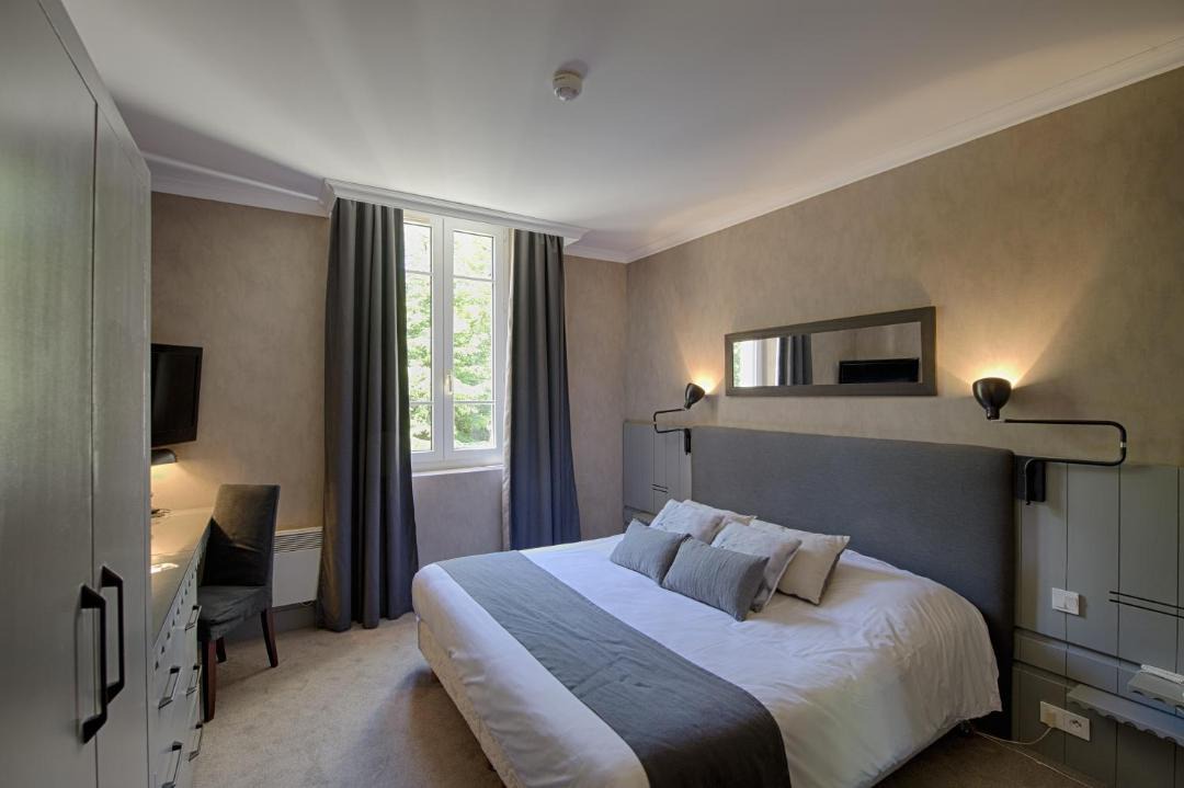 Photo of Bedroom in Revel