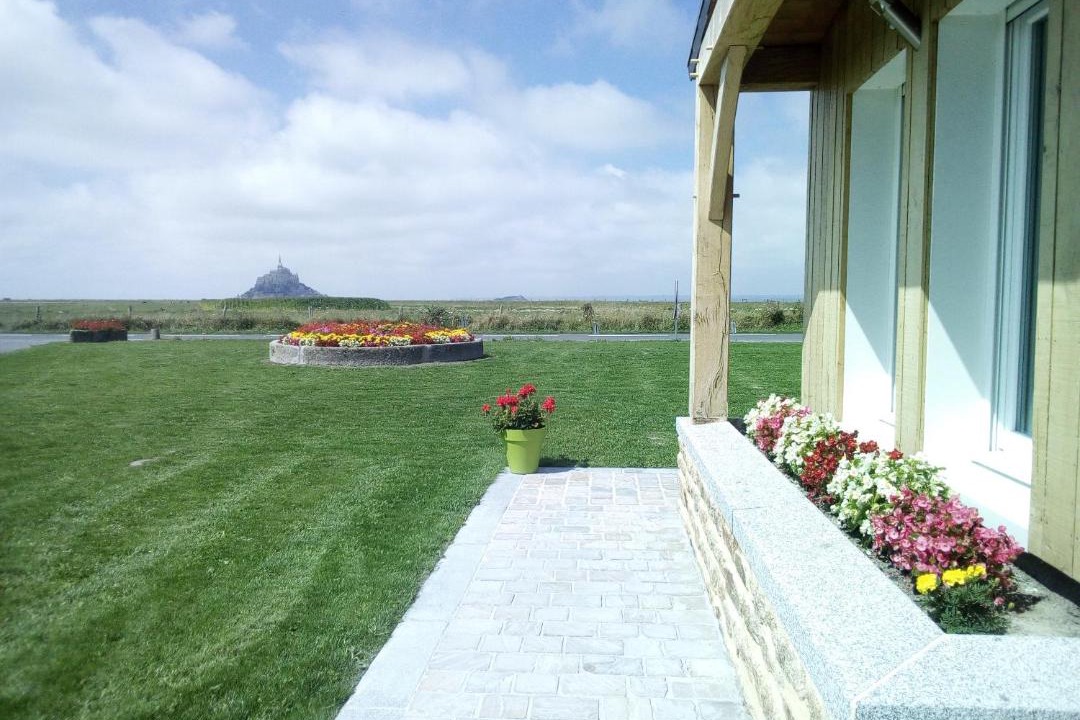 Photo of Others in Pontorson