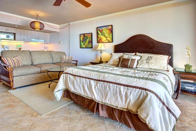 Photo of Others in Kahana