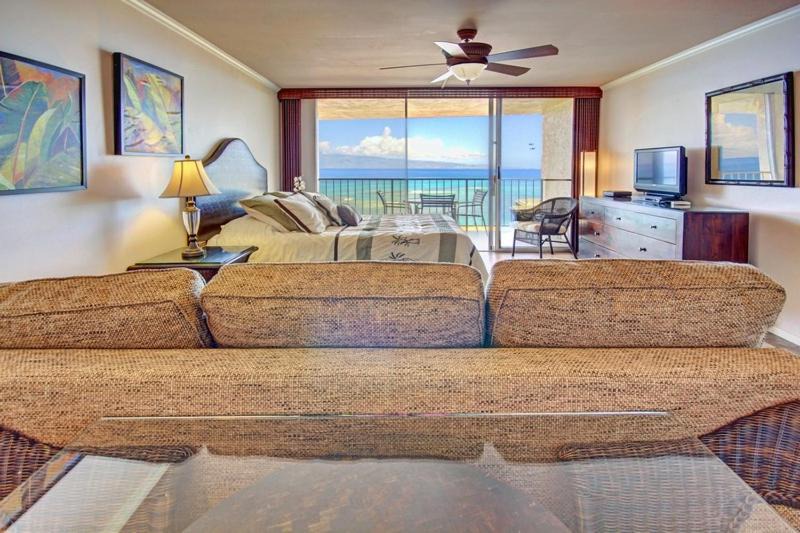 Photo of Others in Kahana