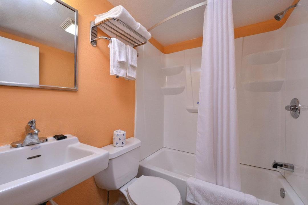 Photo of Others in Moylan