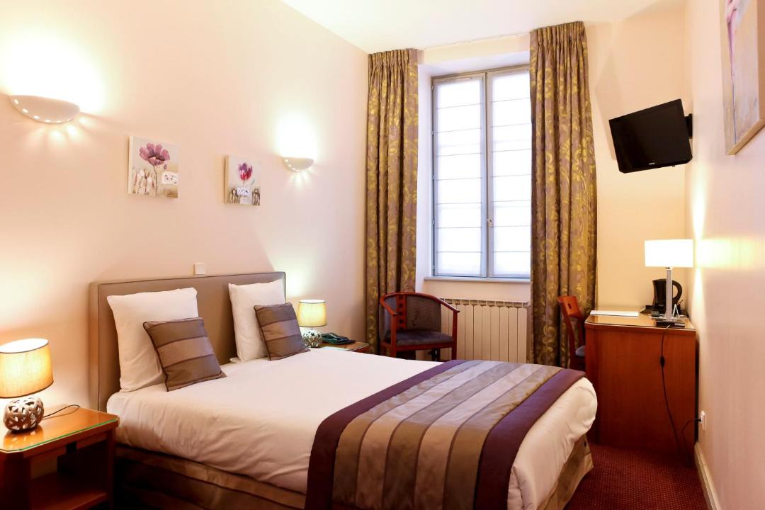 Photo of Bedroom in Old Lyon