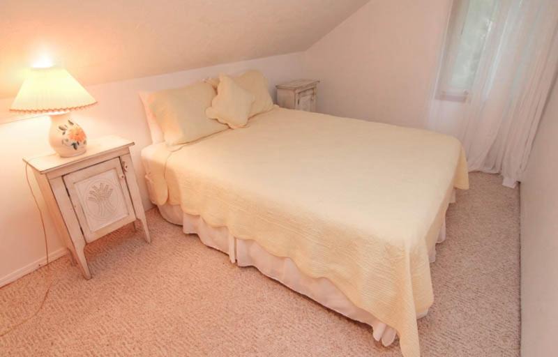 Photo of Bedroom in Otter Rock