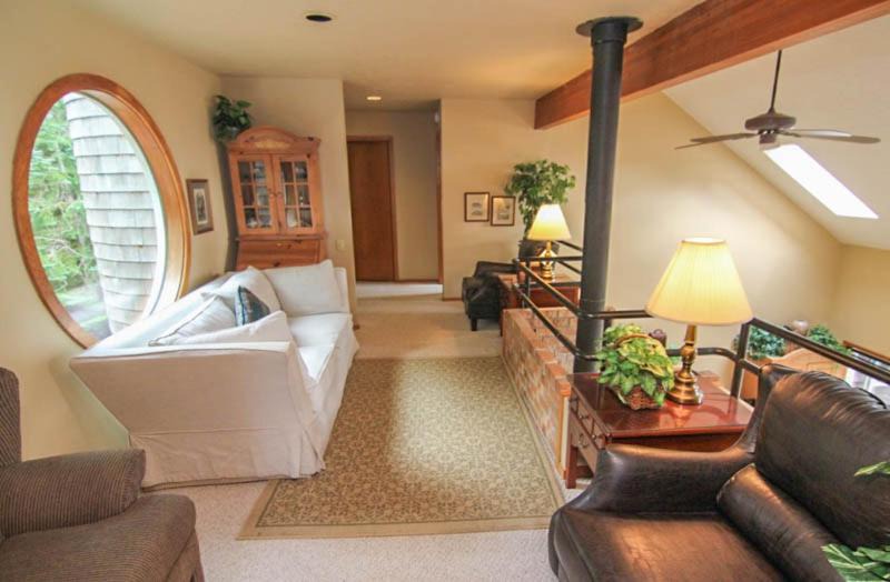 Photo of Livingroom in Otter Rock