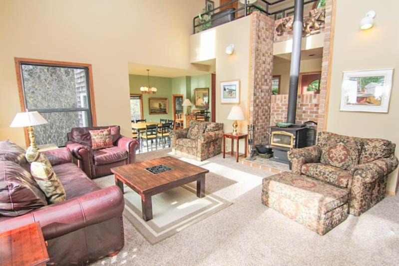 Photo of Livingroom in Otter Rock