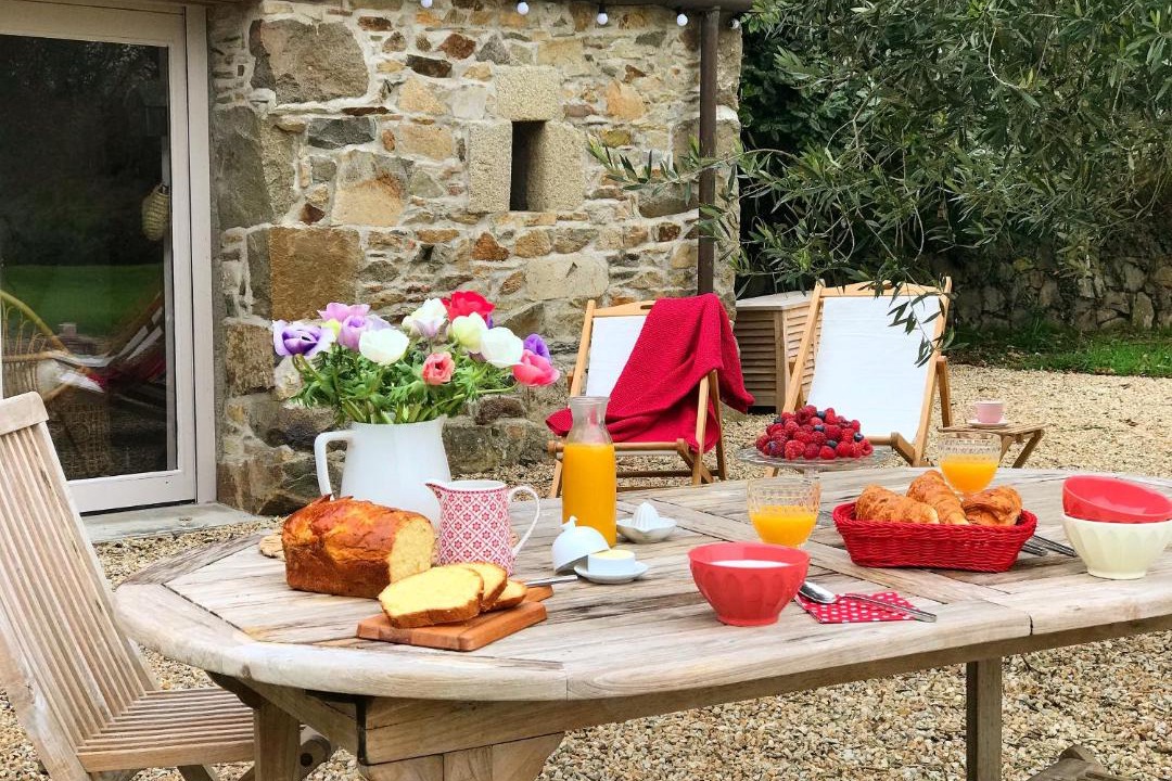 Photo of Others in Cite