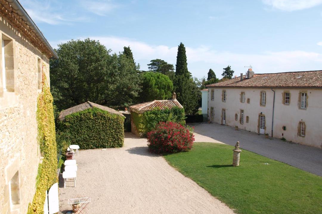 Photo of Others in Airoux