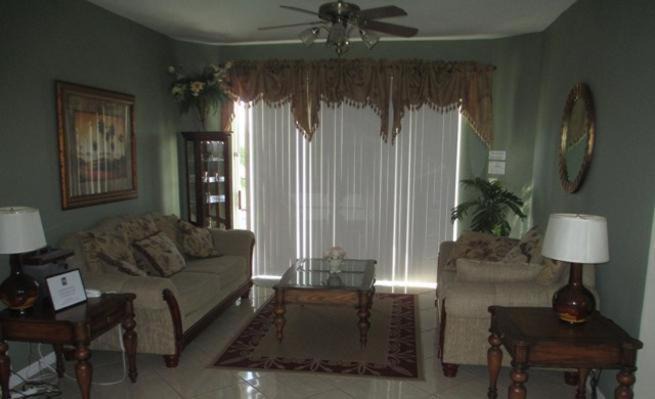 Photo of Livingroom in Tuscan Ridge