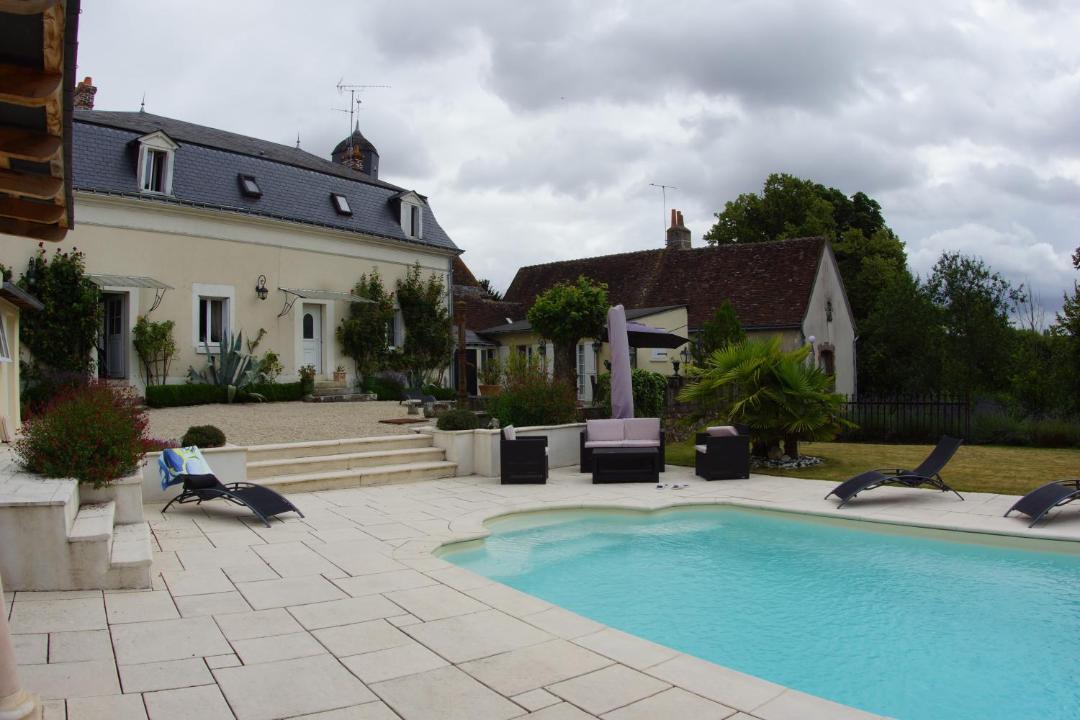 Photo of Others in Neuille-le-Lierre