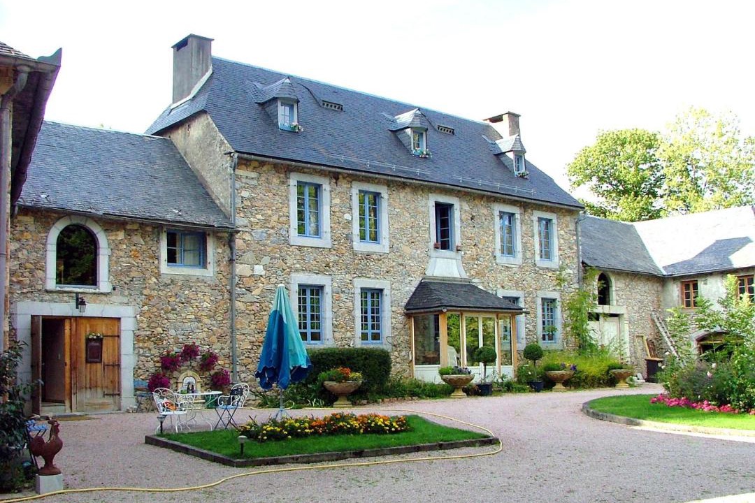 Photo of Others in Clarac