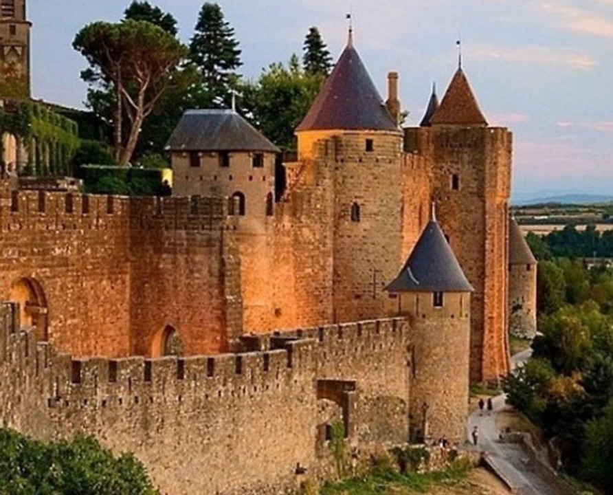 Photo of Buildings in Bastide Saint-Louis