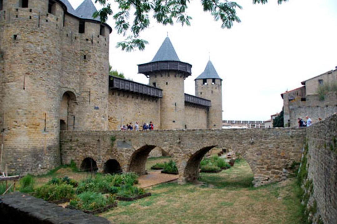Photo of Buildings in Bastide Saint-Louis