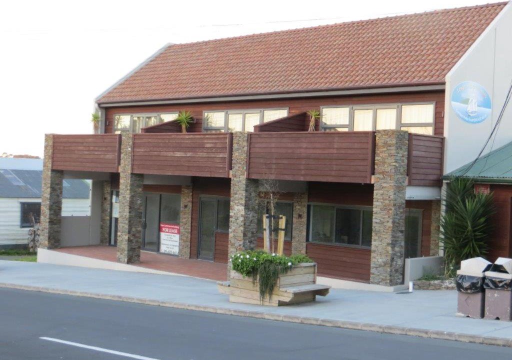 Photo of Others in Leigh