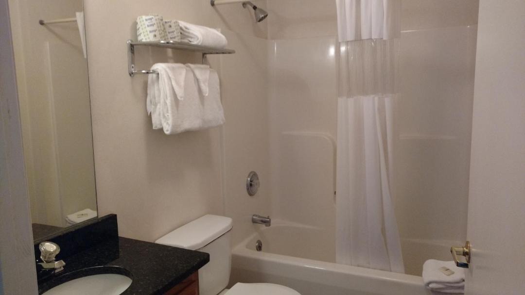 Photo of Bathroom in Fry's Spring