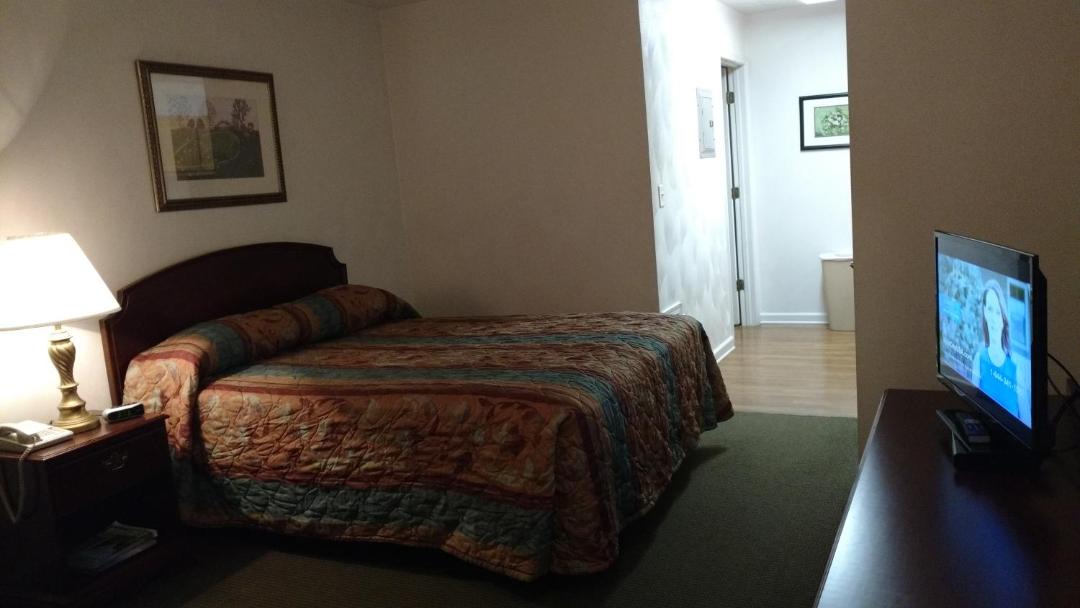 Photo of Bedroom in Fry's Spring