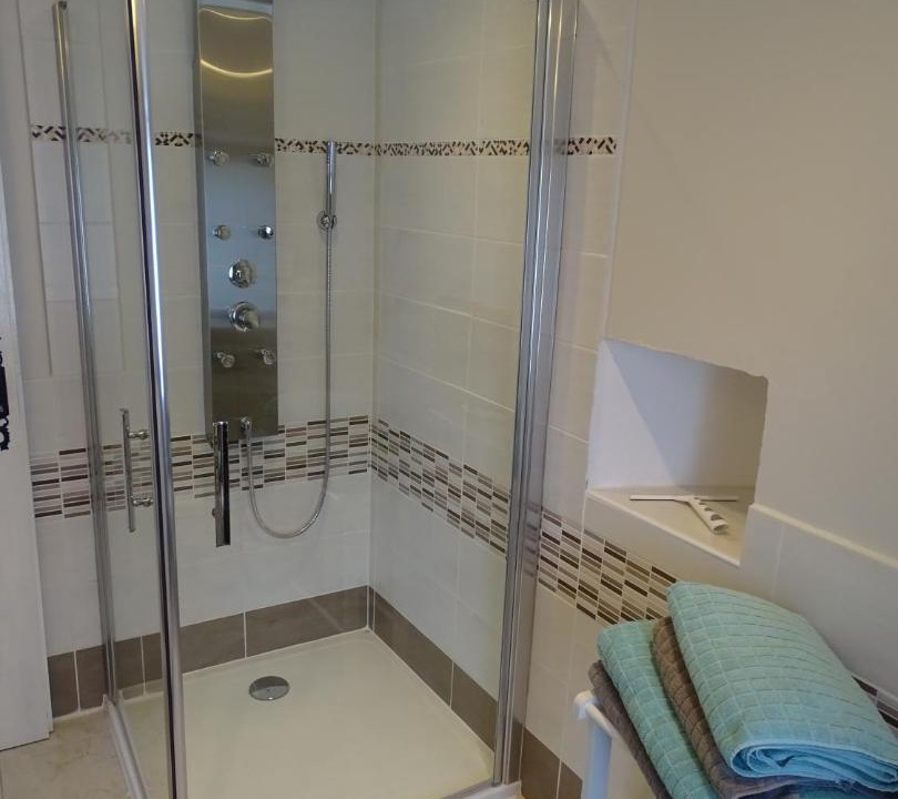 Photo of Others in Monmarves