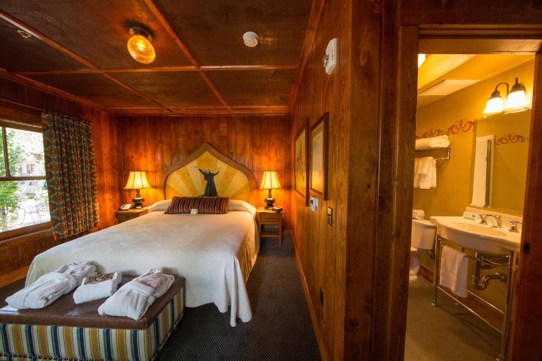 Photo of Bedroom in Old Bend