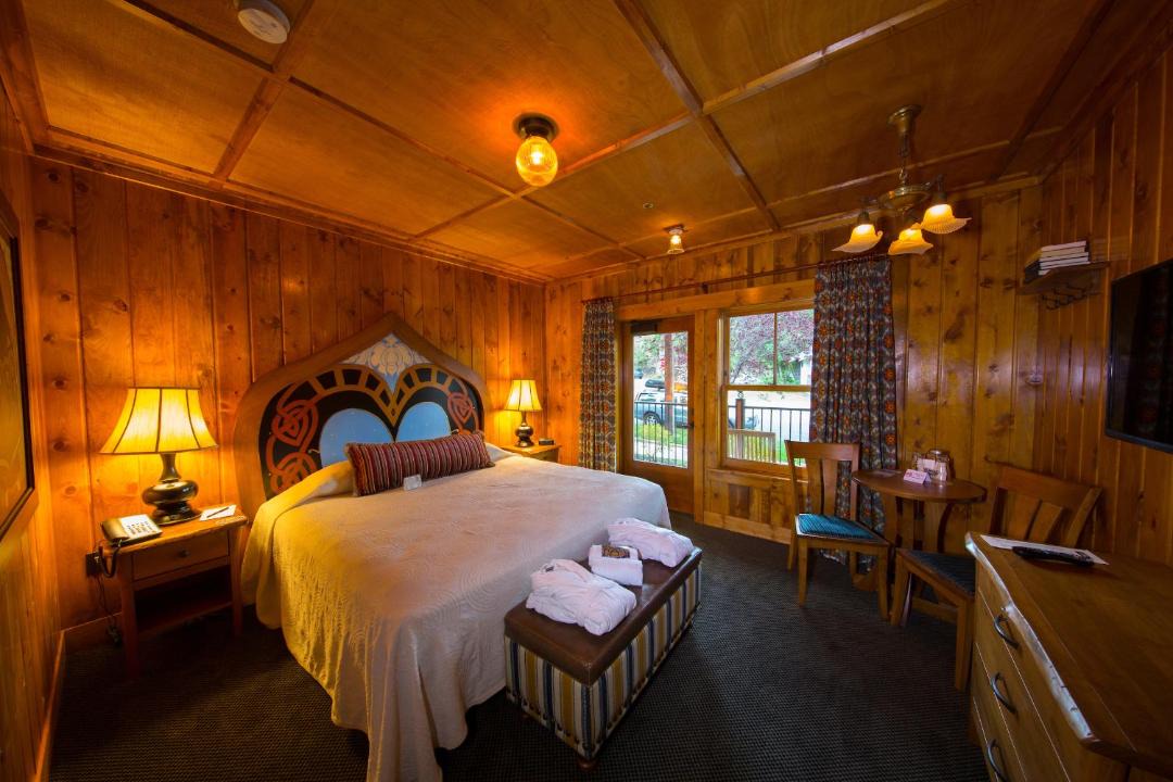 Photo of Bedroom in Old Bend