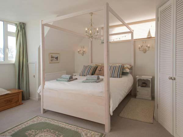 Photo of Bedroom in Rock