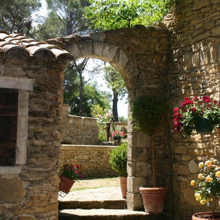 Photo of Others in Faucon