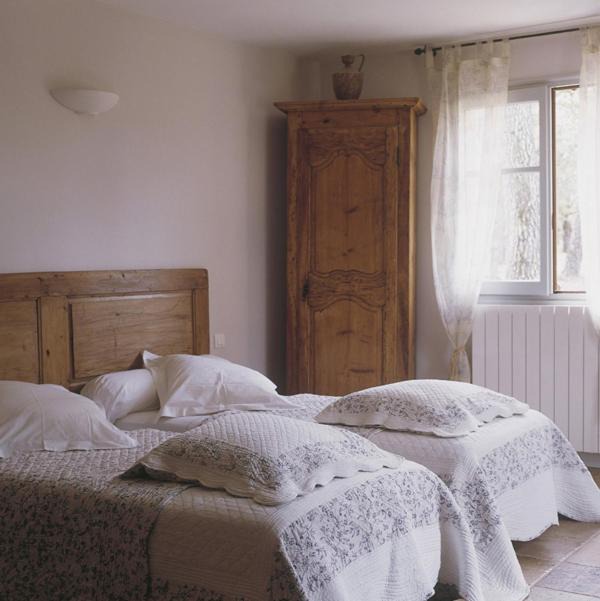 Photo of Bedroom in Faucon