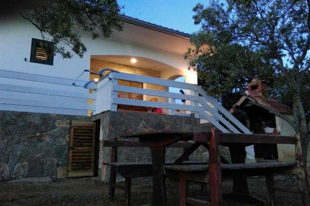 Photo of Buildings in Zman
