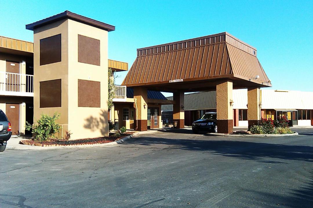 Photo of Buildings in Garden City