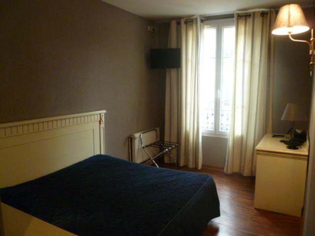 Photo of Others in Levallois-Perret