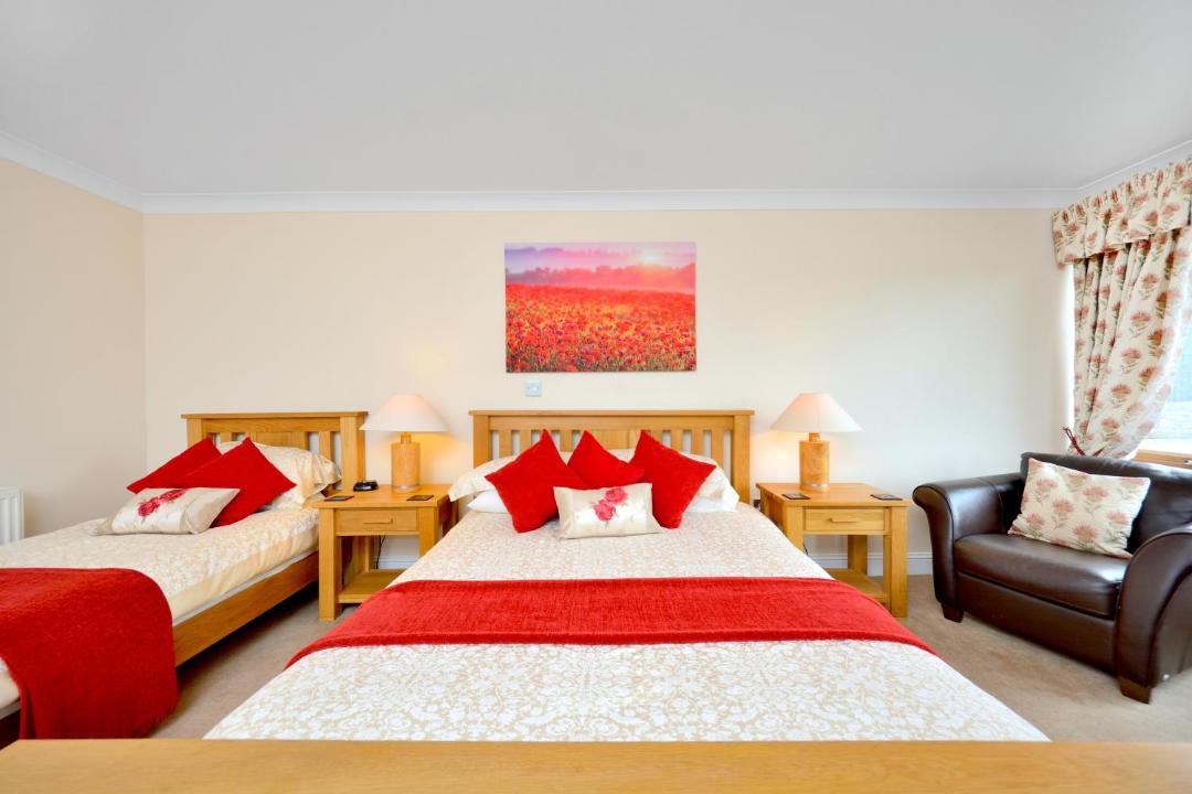 Photo of Others in Nine Mile Burn