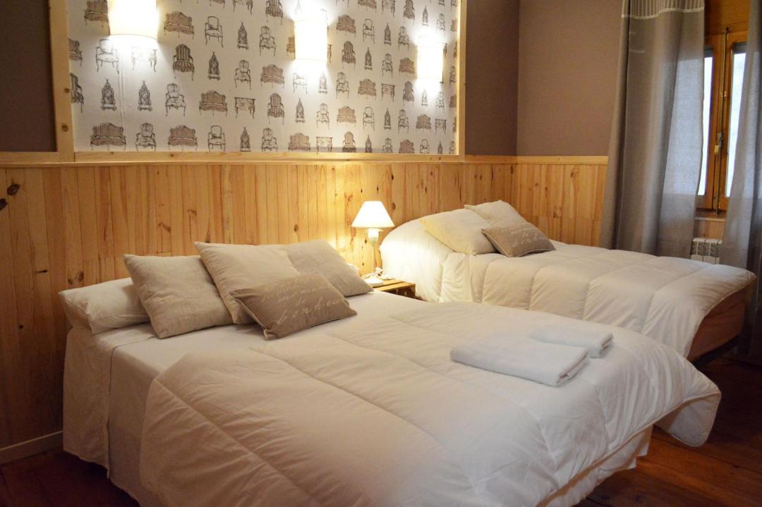 Photo of Bedroom in Albalate del Arzobispo
