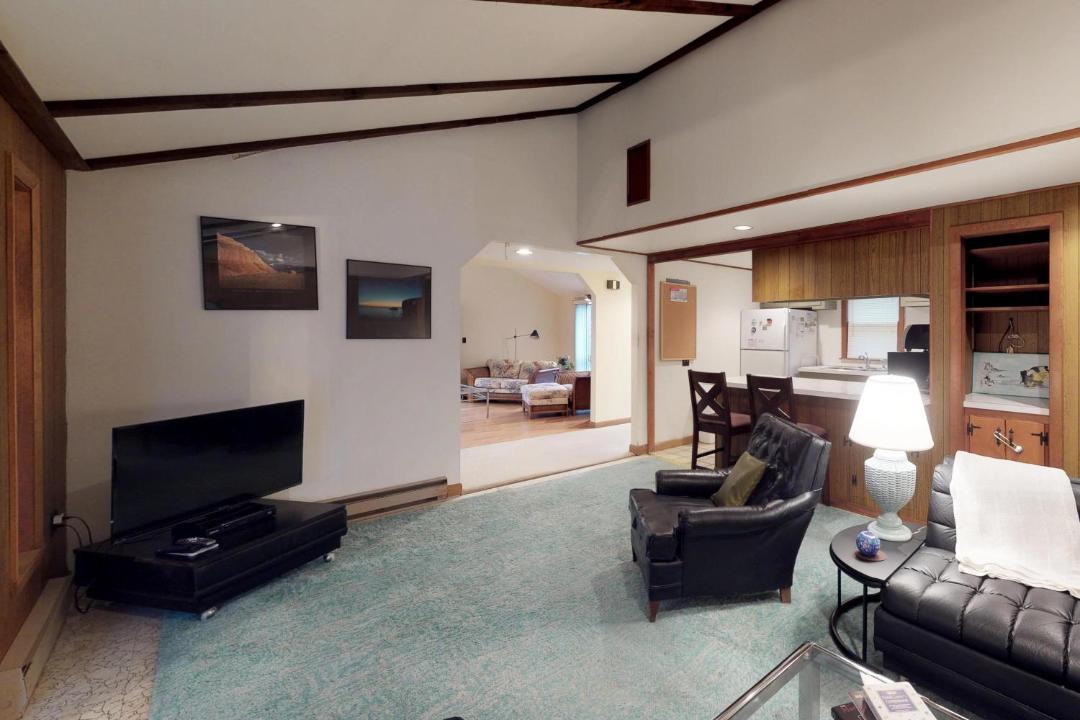 Photo of Others in Oak Bluffs