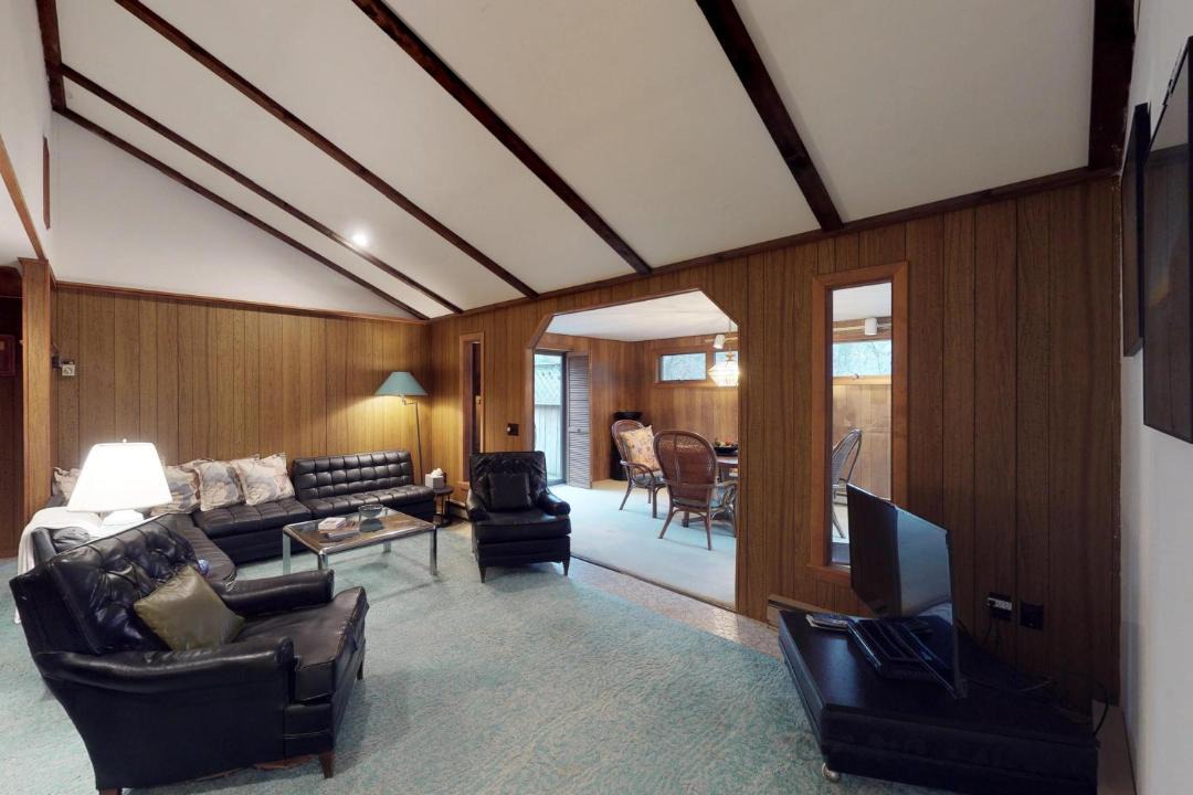 Photo of Others in Oak Bluffs