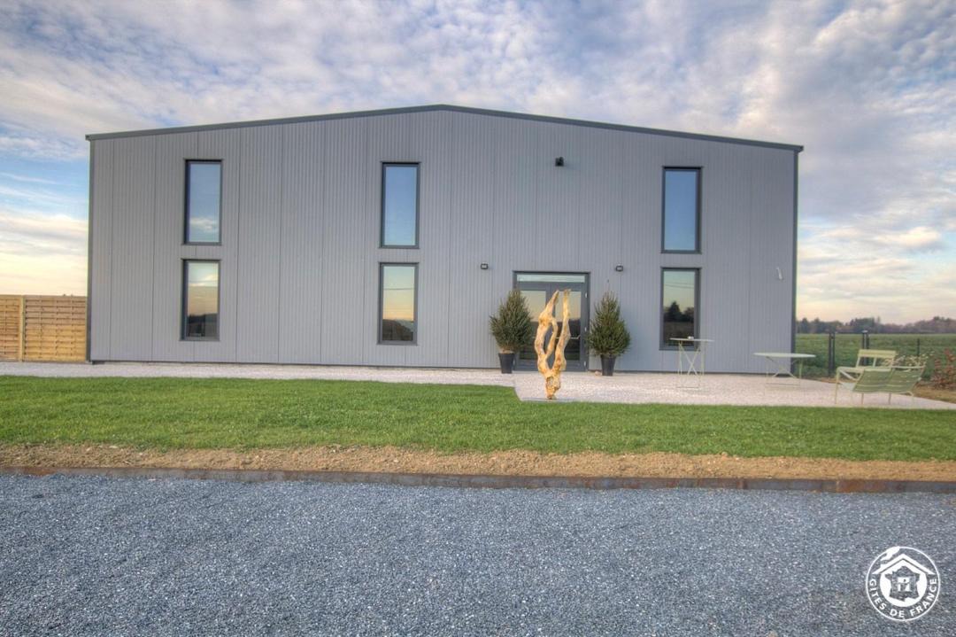 Photo of Others in Civrieux