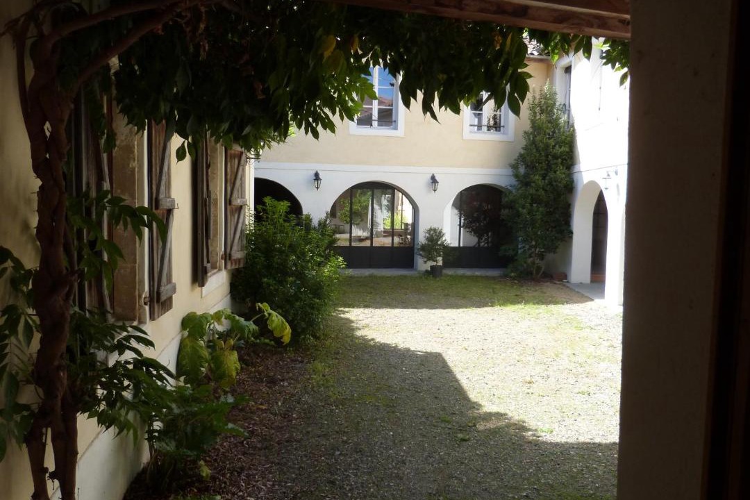 Photo of Others in Garlin